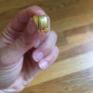Gold ring, size 8.5